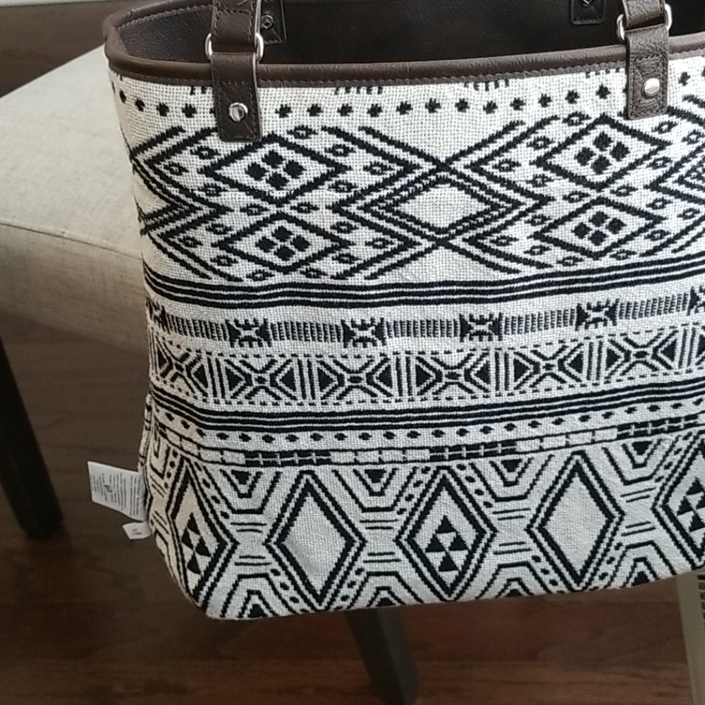 Reversible Tote - image 6